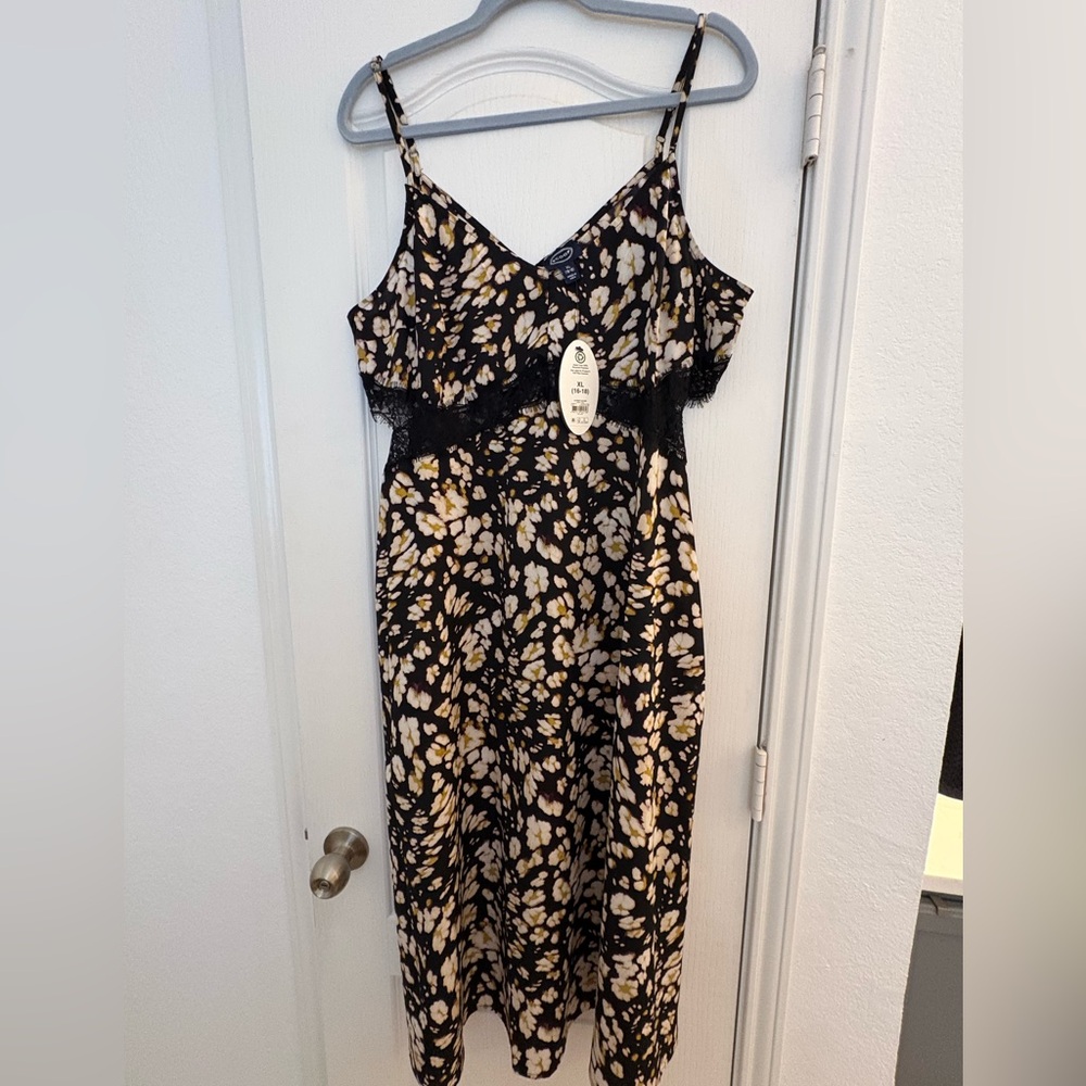 Scoop Black and Cream Floral lace Dress